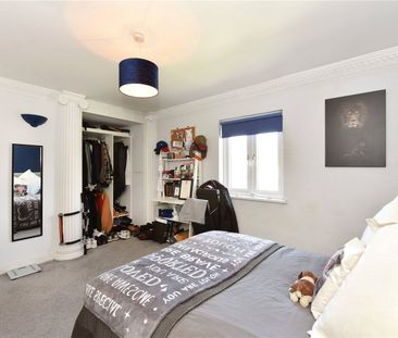 Hale Lane, Mill Hill - Photo 5