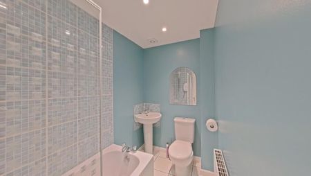 2 bedroom flat to rent - Photo 5