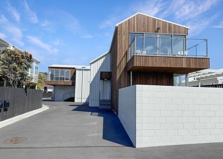 2/79 Beachville Road, Redcliffs, NZ 8081 - Photo 4