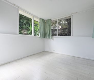 Home in the Heart of Croydon - Photo 4