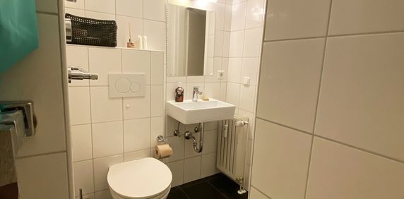 Miete inkl. Nebenkosten: 1.400 € pro Monat, inkl. Strom, inkl. Heizung - Foto 2