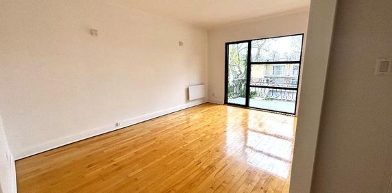 Grand 4 1/2 contemporain au 2e étage d’un triplex à Ahuntsic - Photo 2