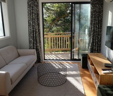 Fully furnished sunny 1brm home in Wadestown - Photo 1