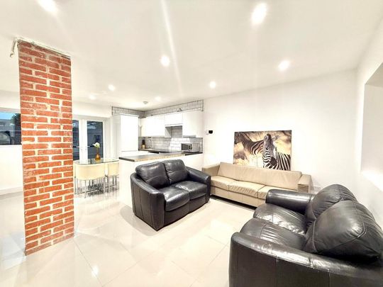 2 bedroom bungalow to rent - Photo 1