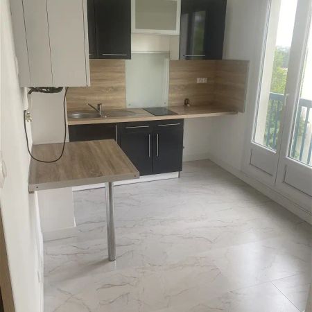 Location appartement 1 pièce - 30m² à St brieuc (22000) - Photo 3