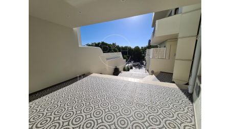Monte Estoril - Av. Saboia. T1 remodelado e sem móveis. Perto da praia - Photo 3