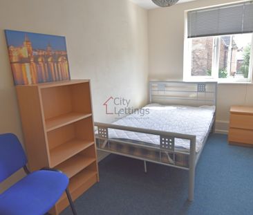 4 Bedroom Flat - Photo 2