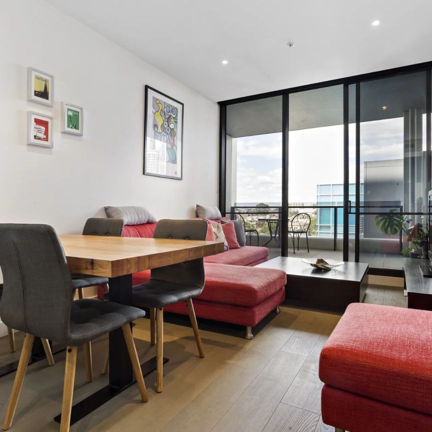 Stunning, East-facing 2 bedroom in prestigious Eminence - Photo 1