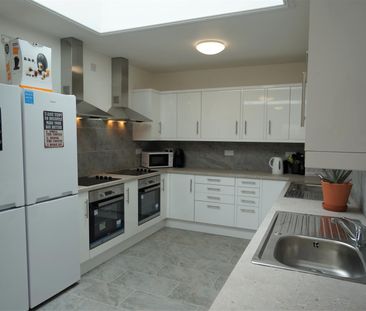 Glynteg High Street - Photo 4