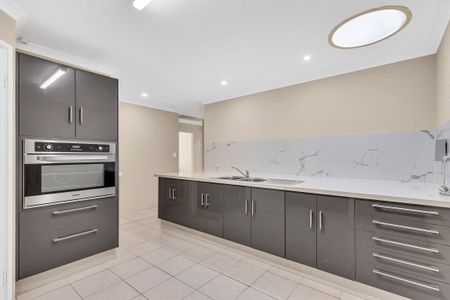 Port Kennedy - Photo 5