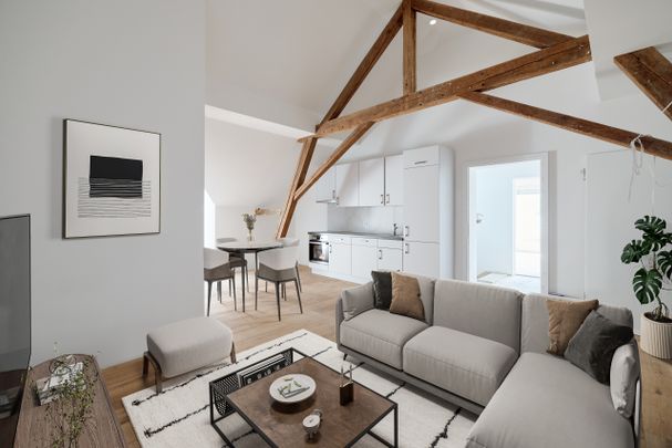 Helle und zeitgemässe 2.5-Zimmer-Wohnung - Photo 1