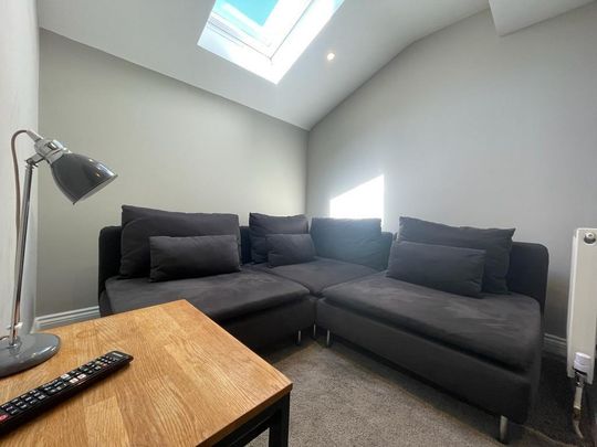 5 bedroom terraced house to rent - Photo 1