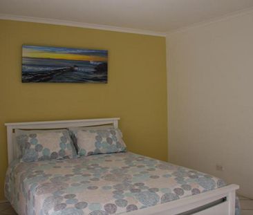 30 Waitomo Street, Broadbeach Waters - Photo 3