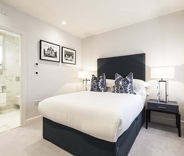 Three Bedroom Three Bathroom To Let Hamlet Gardens Ravenscourt Park W6 - Photo 4