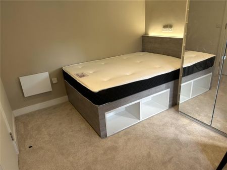 1 bedroom semi-detached house to rent - Photo 3