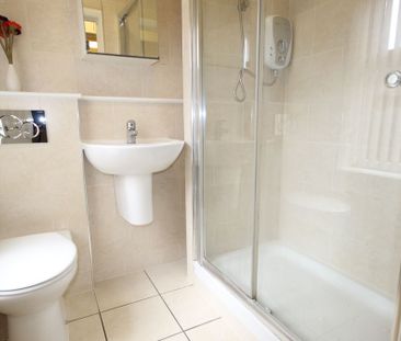 3 bedroom terraced house to rent - Photo 6