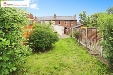 3 bedroom terraced house to rent - Photo 2