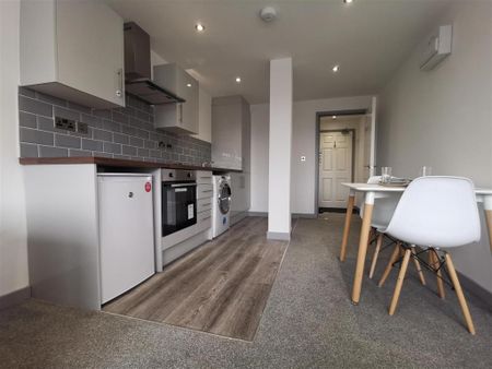 1 bedroom flat to rent - Photo 3