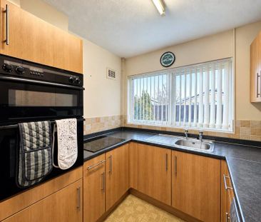 3 bedroom bungalow to rent Western Avenue, Felixstowe, IP11 - Photo 4