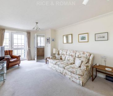 1 bedroom retirement property to rent - Photo 6