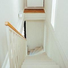 Einzigartige Maisonette mit großer Dachterrasse im Hinterhof von Flingern Nord. - Photo 1