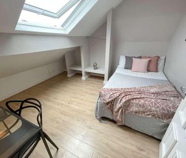 Halsbury Road, L6 - Photo 1