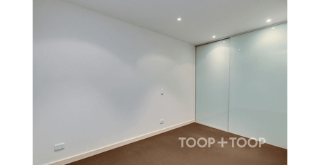 Suits Your Style - Photo 3