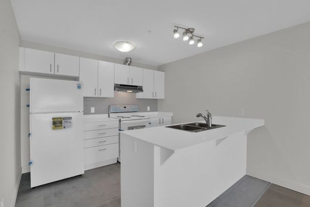 For Lease - 1080 TERRA VERDE Way Unit# 305, Kingston, Ontario - Photo 1