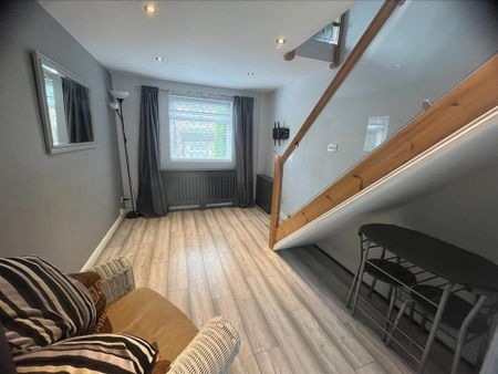 1 bedroom end of terrace house to rent - Photo 2