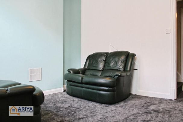 4 bedroom terraced house to rent - Photo 1