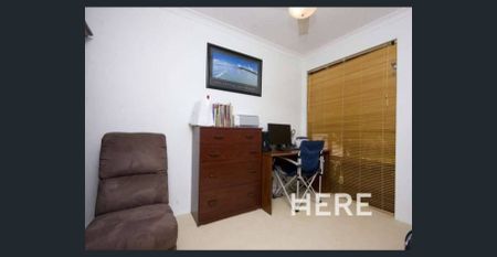 Park front living - Photo 3