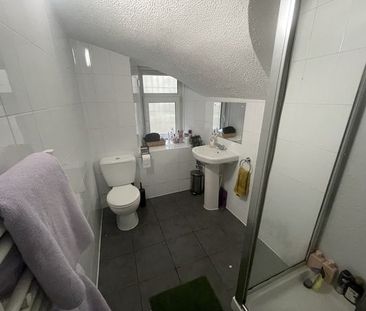 3 Bed Flat, King Street, AB24 - Photo 1