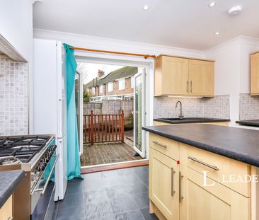 3 bedroom house to rent Queens Crescent, Eastbourne, BN23 - Photo 4