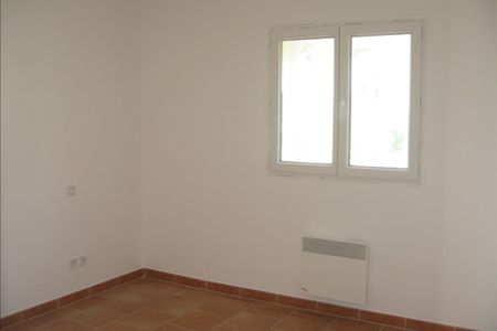 APPARTEMENT GARDANNE - 3 pièce(s) - 75 m2 - Photo 5