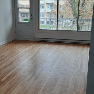 ANJOU 5 1/2 à Louer - Photo 3