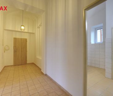 Pronájem bytu 2+1 77 m² - Photo 4