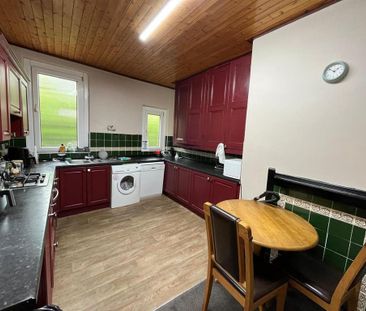 5 bedroom private hall to rent - Photo 4