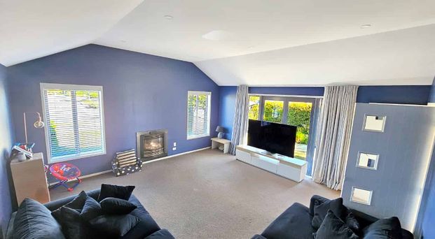 Four Bedroom Home In Parklands - Photo 1