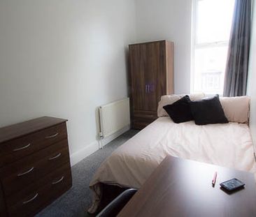 Flat 2, 14 KELSO ROAD Leeds - LS2 9PR - Photo 6