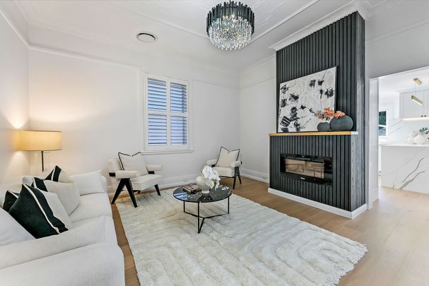 Modern Elegance Meets Everyday Comfort in Eastwood - Photo 1