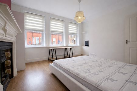 2 Bed Flat, Crouch End, N8 - Photo 3
