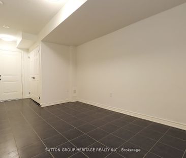 Townhouse For Lease | E8130964 - Photo 3