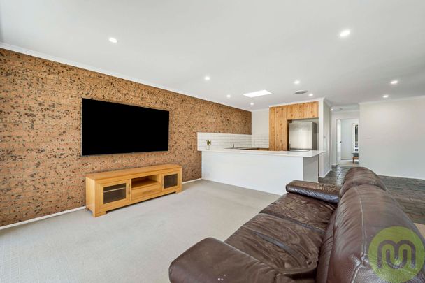 Renovated 4-Bedroom Home + Study in Prime Conder Location - Photo 1