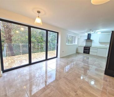 3 Bedroom Detached To Let - Photo 6