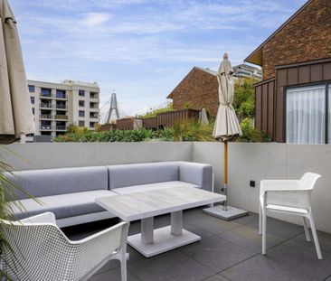 3/56 Mount Street, Pyrmont NSW 2009 - Townhouse For Rent | Domain - Photo 3