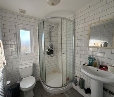 6 bedroom house share to rent - Photo 1