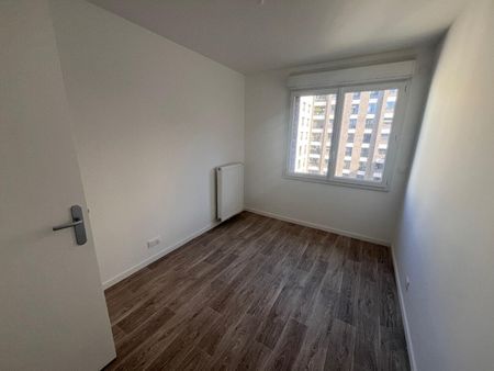 location Appartement T4 DE 78.6m² À BOBIGNY - Photo 4