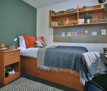 1 bedroom in a flat share to rent - Photo 5