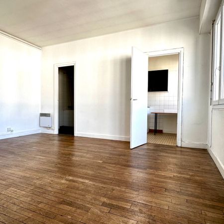 Studio- Anatole Le Braz- Lorient centre- non meublé - Photo 4