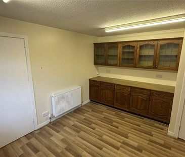 3 bedroom detached house to rent - Photo 5